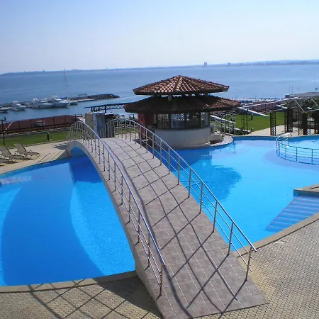 Diamond Apart-hotel 4*