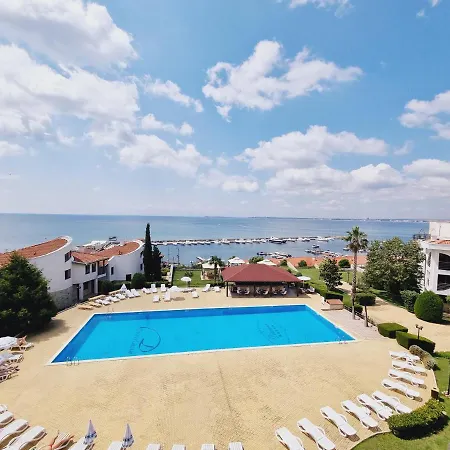 Diamond Hotel Sunny Beach - Free Parking